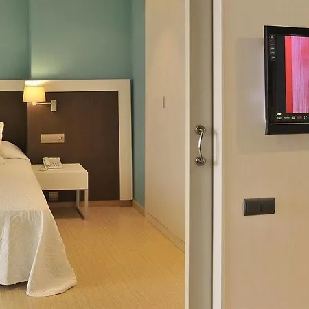 Oasis Park Junior Hotel 4*