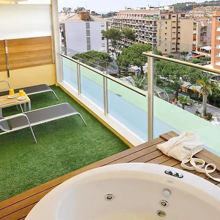 Hotel Oasis Park Junior Lloret de Mar