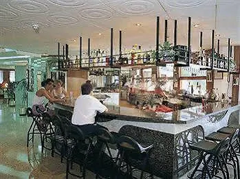 Hotel Oasis Park Junior 4*